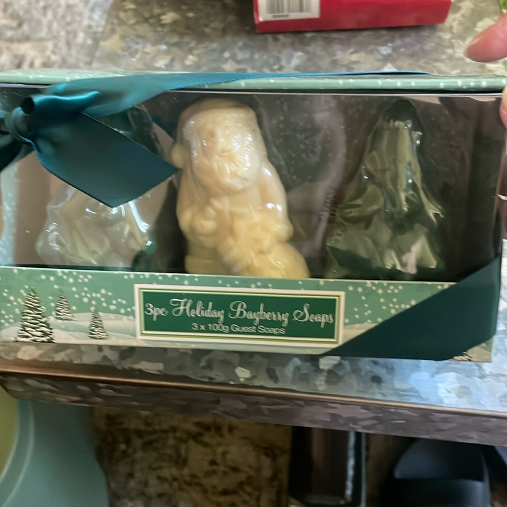 NIB The Vermont Country Store set of 3 soaps.